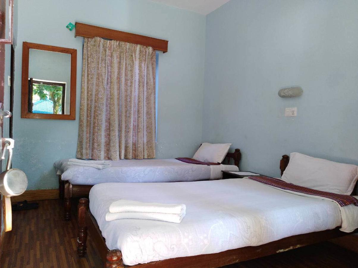 Yeti Guest House Pokhara Dış mekan fotoğraf