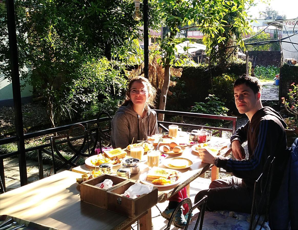 Yeti Guest House Pokhara Dış mekan fotoğraf